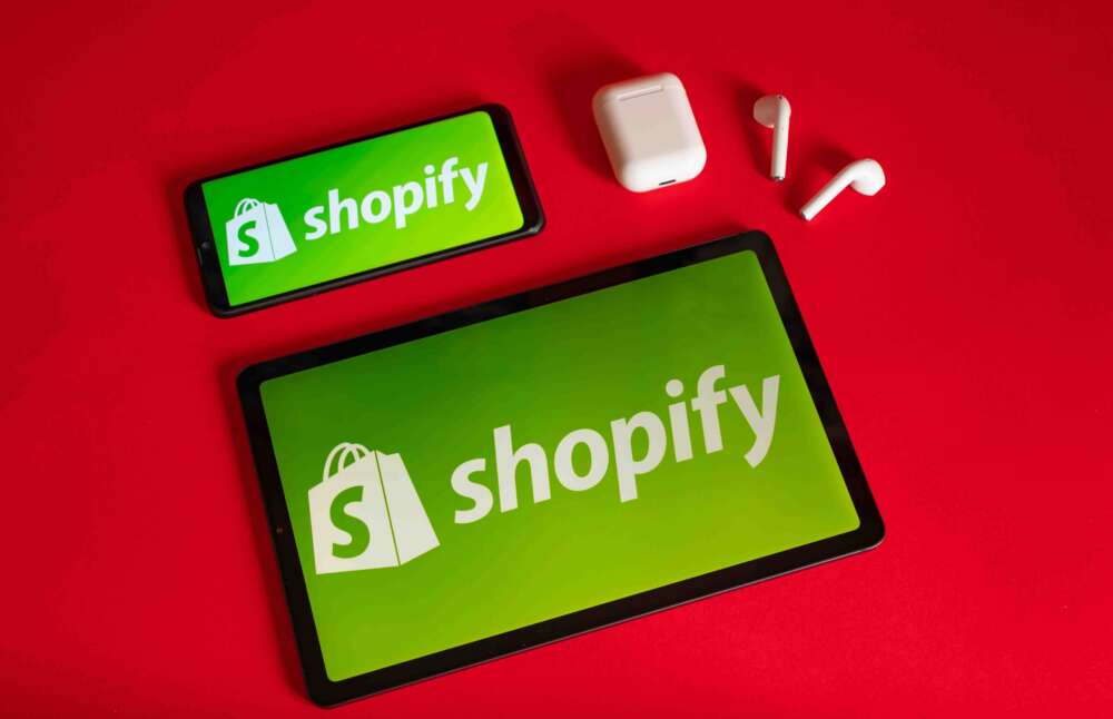 how to delete Shopify account