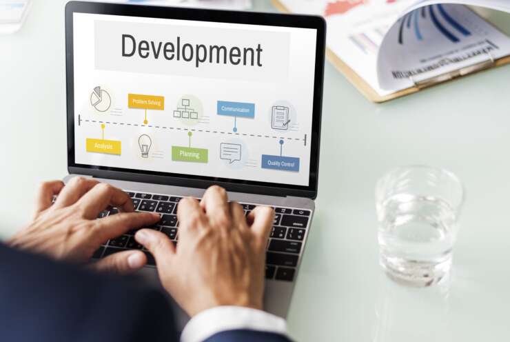 non-ecommerce website Shopify